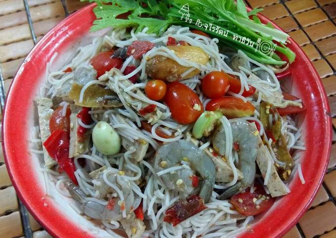 สูตร ตำขนมจีน,ตำข้าวปุ้น #ทำครัวง่ายๆByจุไรรัตน์ โดย จุไรรัตน์  ทาธิวัน((Fb.Jurairat Thathiwan)) - Cookpad